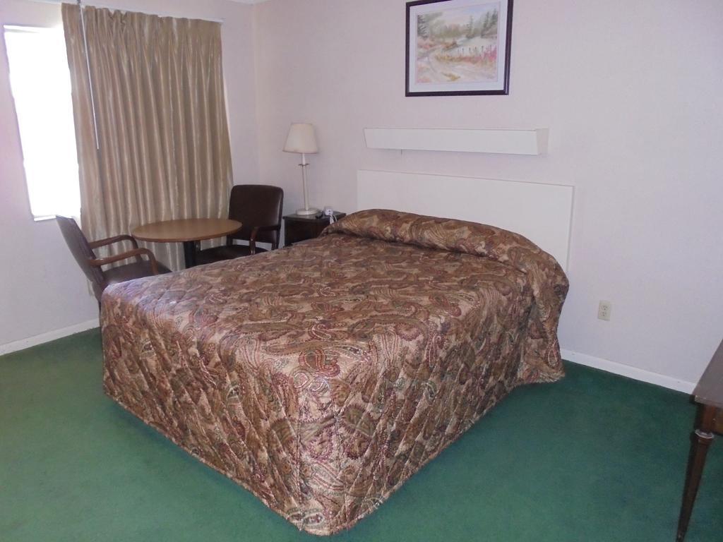 Pine Lodge Motel Baxley Rom bilde